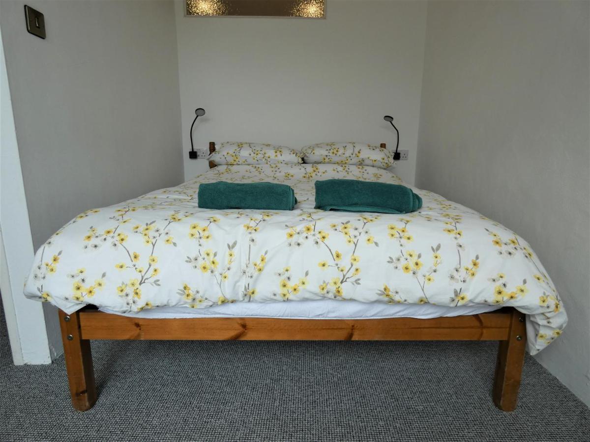 Abergwynant Farm Glamping & Apartments Долгеллау Экстерьер фото