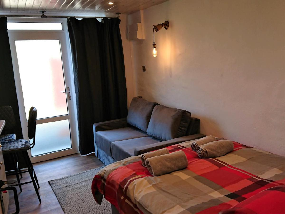 Abergwynant Farm Glamping & Apartments Долгеллау Экстерьер фото